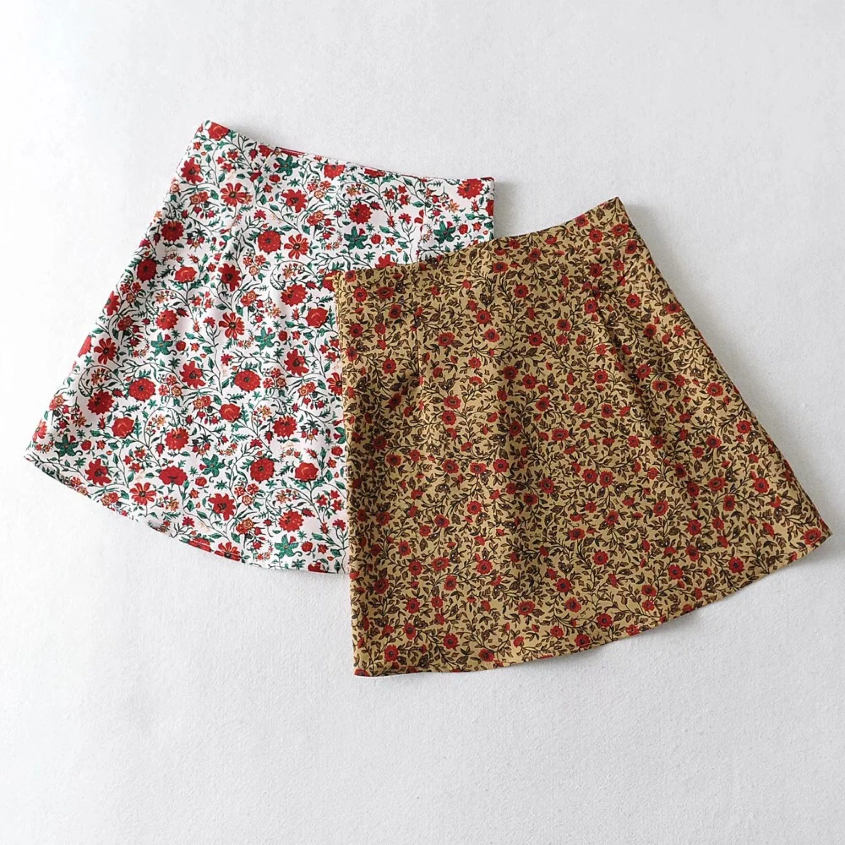 Boho Floral Print Mini Skirt